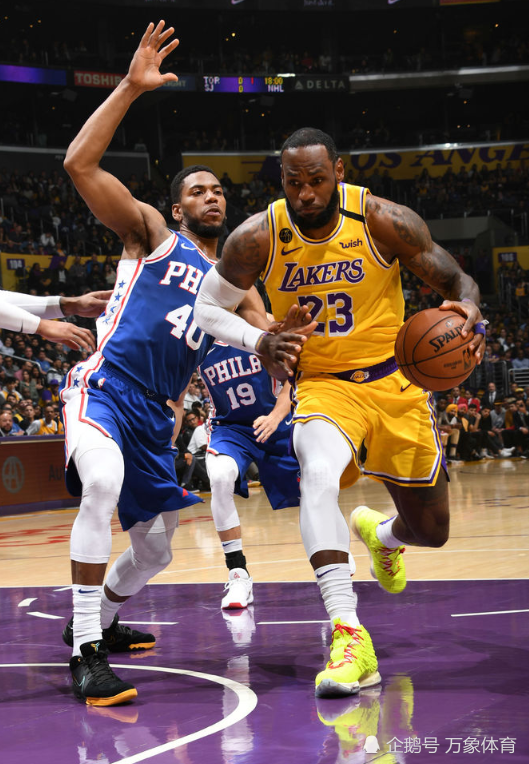 爱游戏入口-关于法兰克福迎NBA季后赛关键赛，今晚更衣室发声，悬念犹存，更衣室氛围转暖的信息